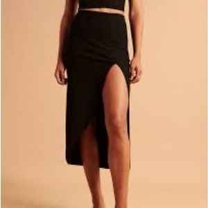 Abercrombie high waisted asymmetrical skirt